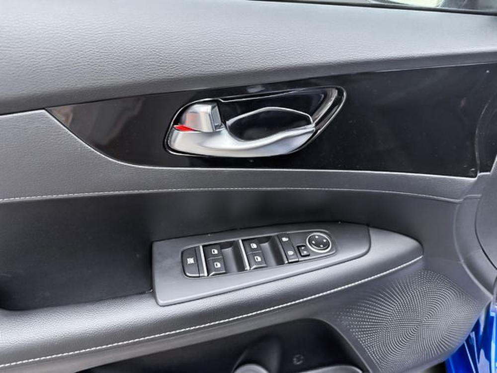 Kia Forte EX 2022 d&rsquo;occasion à vendre - 14