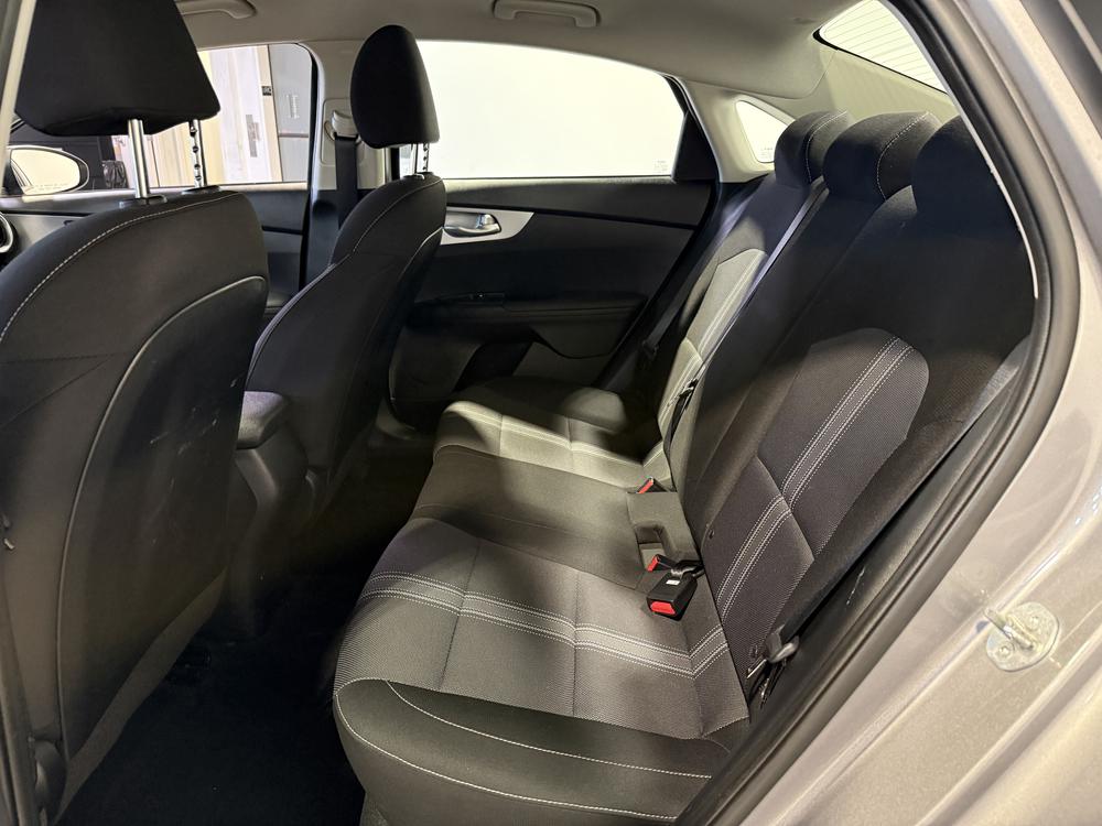 Kia Forte LX 2024 d&rsquo;occasion à vendre - 29