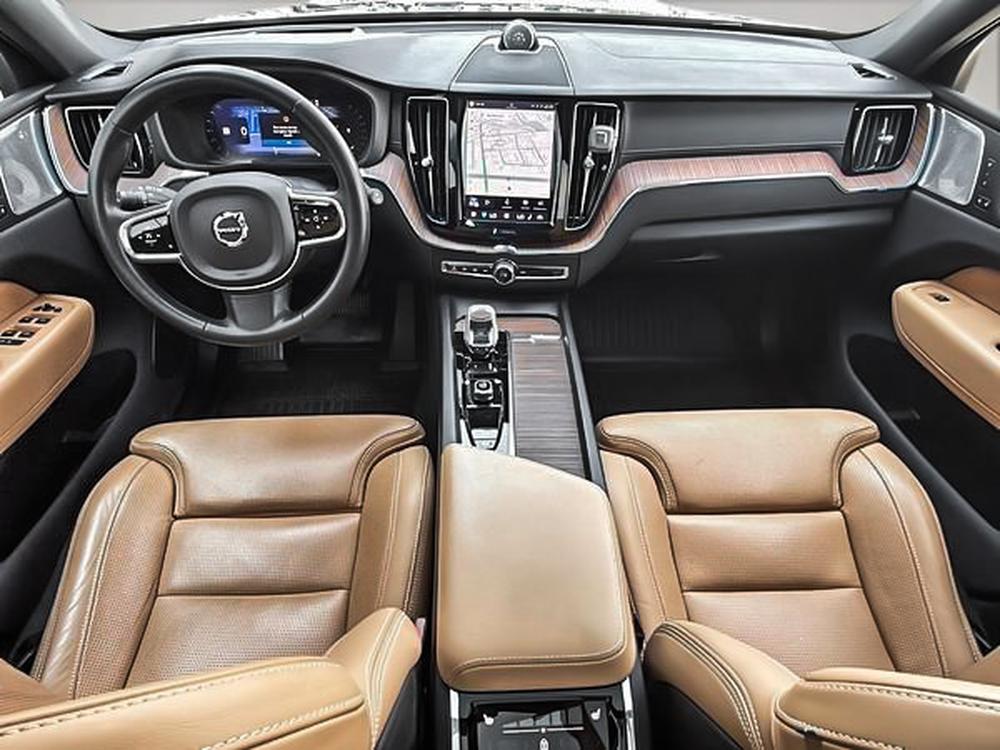 Volvo XC60 B5 ULTIMATE AWD DARK THEME 2024 d&rsquo;occasion à vendre - 17