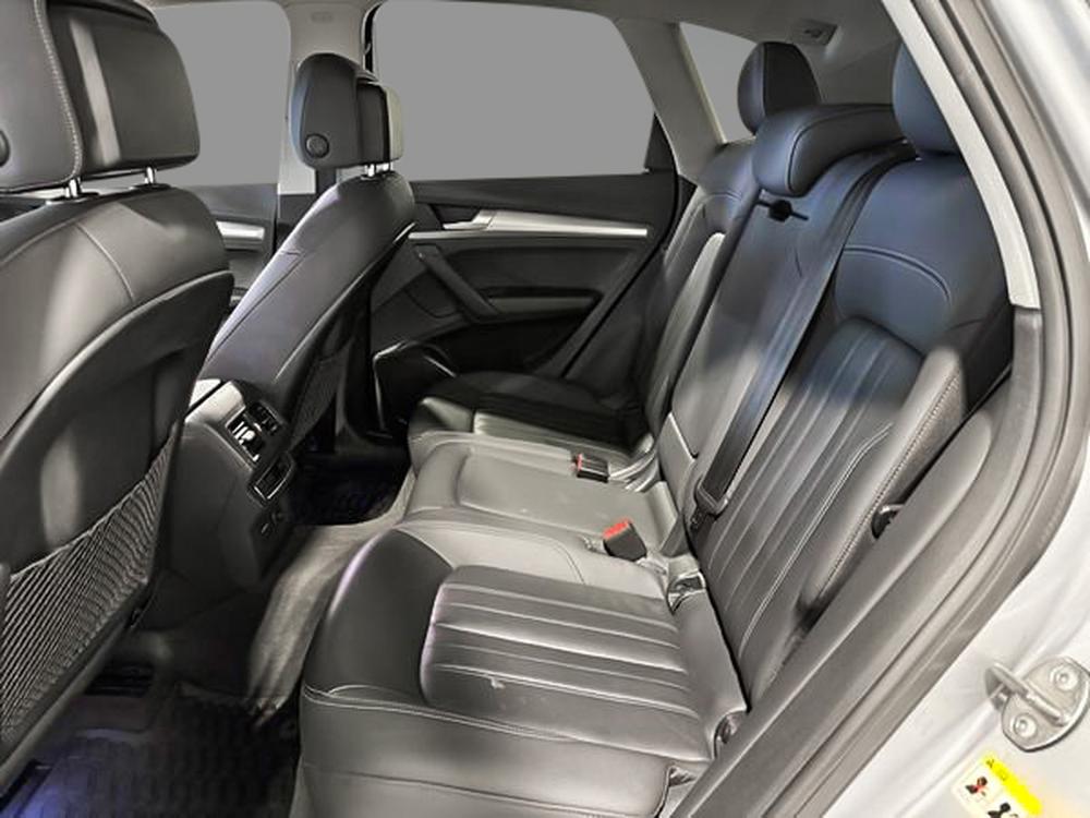 Audi Q5 KONFORT 2021 d&rsquo;occasion à vendre - 29