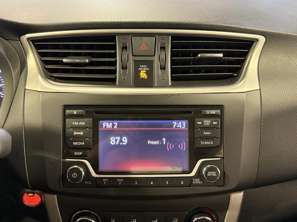 Nissan Sentra SV 2015 d&rsquo;occasion à vendre - 26