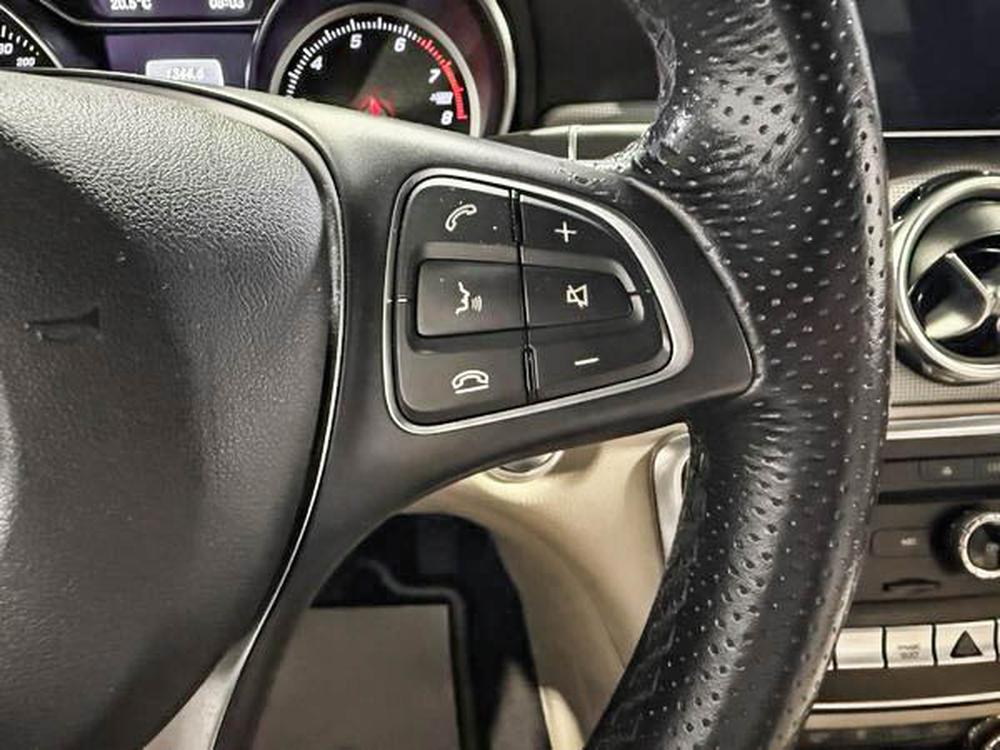 Mercedes-Benz GLA 250 2018 d&rsquo;occasion à vendre - 21