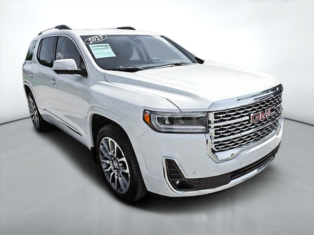 GMC Acadia DENALI 2023 d&rsquo;occasion à vendre - 3