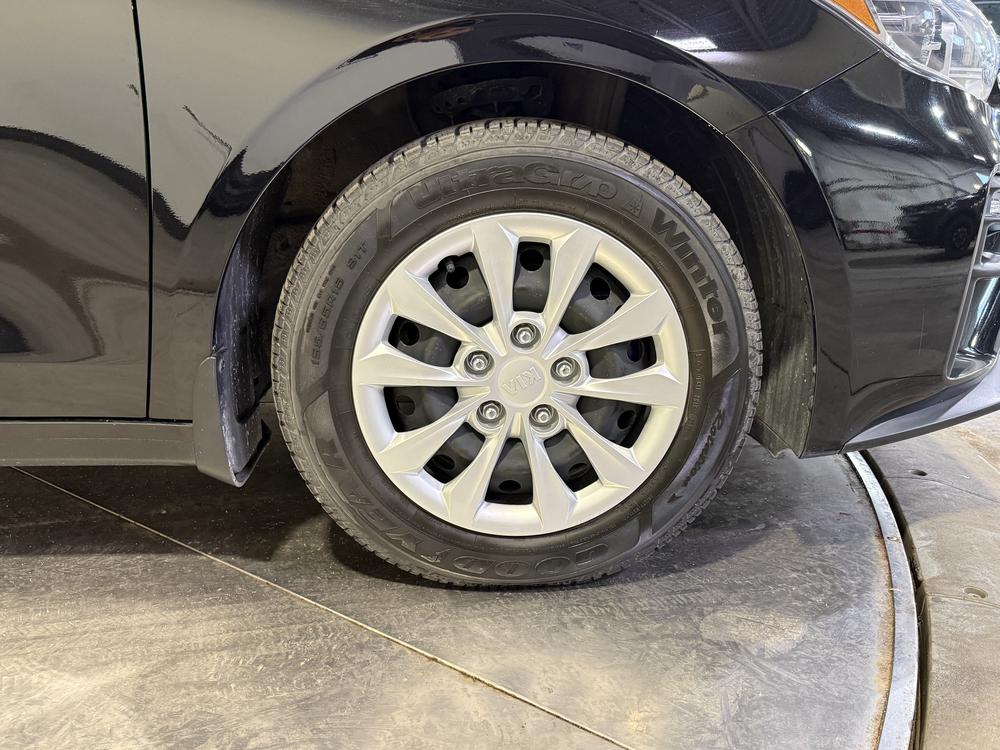 Kia Forte LX 2021 d&rsquo;occasion à vendre - 12