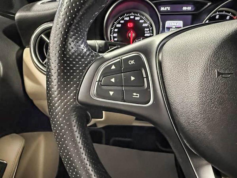 Mercedes-Benz GLA 250 2018 d&rsquo;occasion à vendre - 19