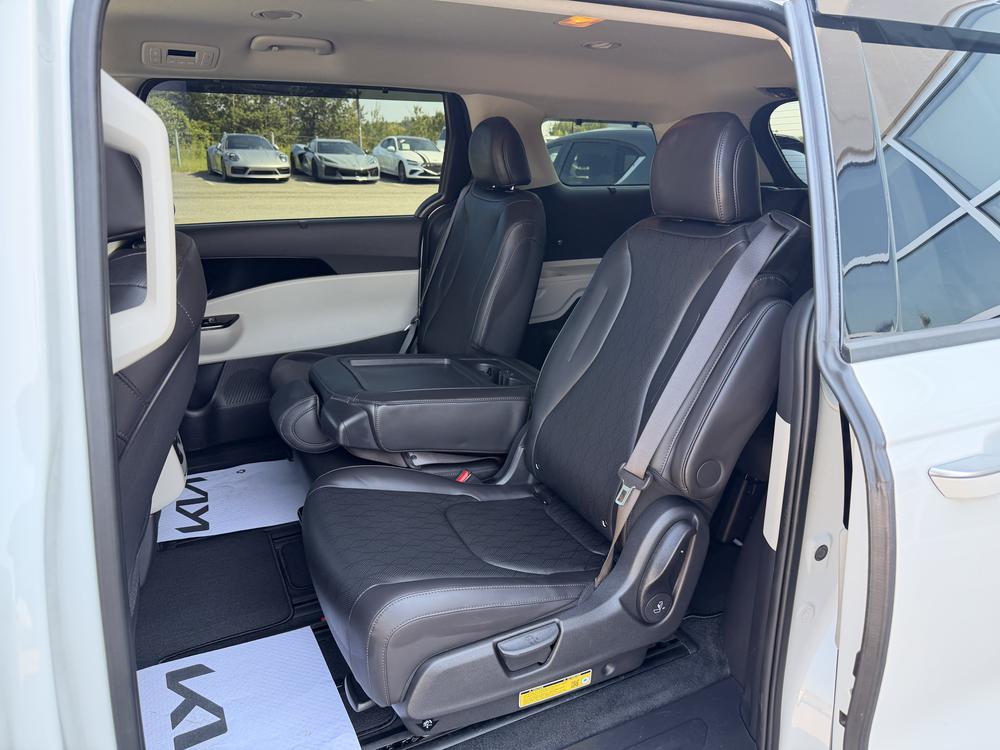 Kia Carnival EX 2024 d&rsquo;occasion à vendre - 33