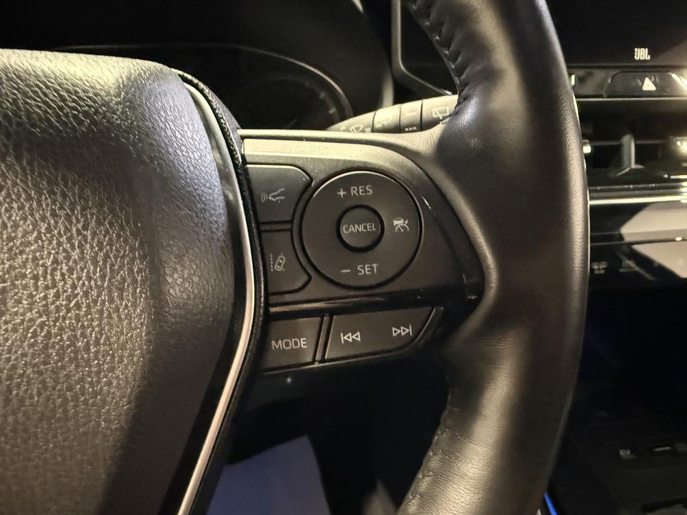 Toyota Venza XLE 2024 d&rsquo;occasion à vendre - 21