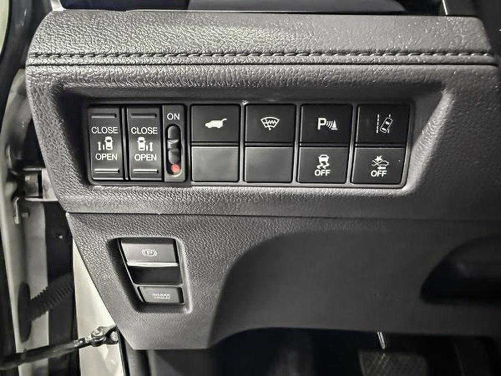 Honda Odyssey TOURING 2019 d&rsquo;occasion à vendre - 17