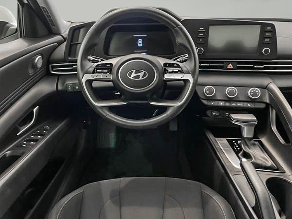 Hyundai Elantra Preferred 2025 d&rsquo;occasion à vendre - 11