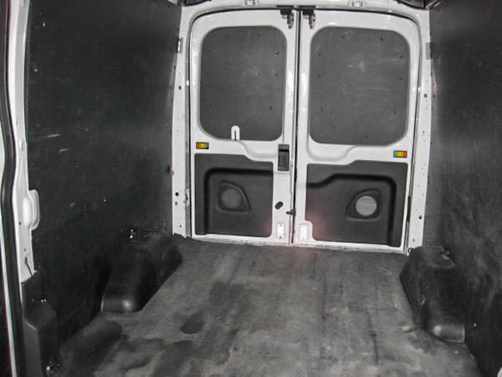 Ford Transit Van 250 base 2019 d&rsquo;occasion à vendre - 19