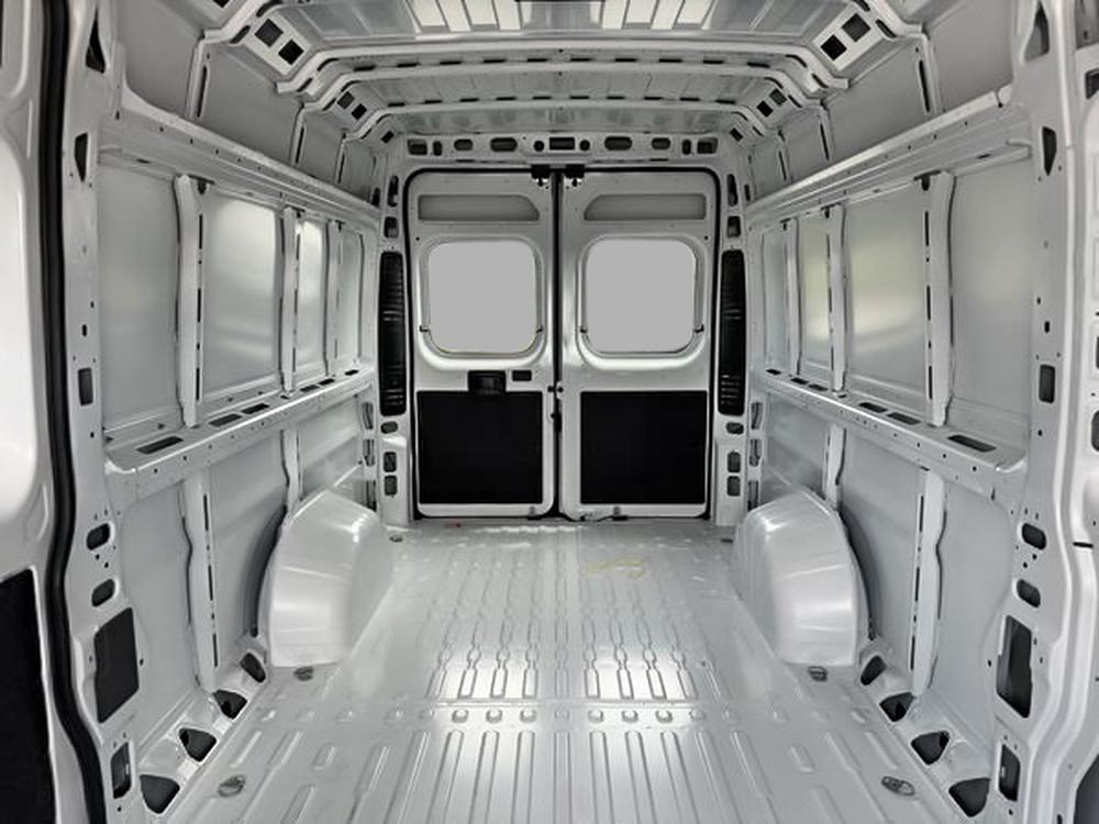 Ram ProMaster fourgonnette utilitaire 3500 SLT 159p toit haut 2025 d&rsquo;occasion à vendre - 13
