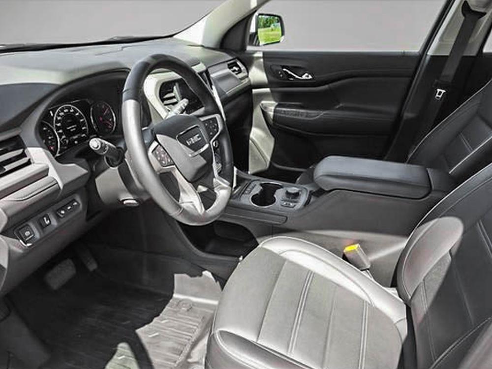 GMC Acadia DENALI 2023 d&rsquo;occasion à vendre - 17