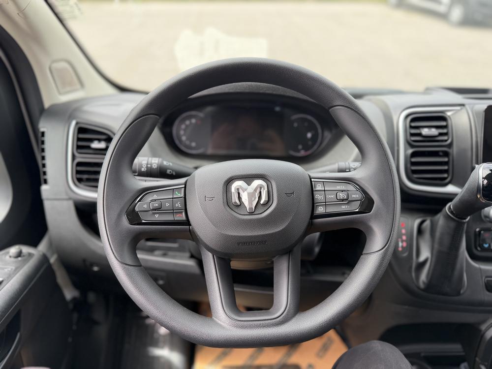Ram ProMaster fourgonnette utilitaire 3500 SLT 159p toit haut 2025 d&rsquo;occasion à vendre - 11