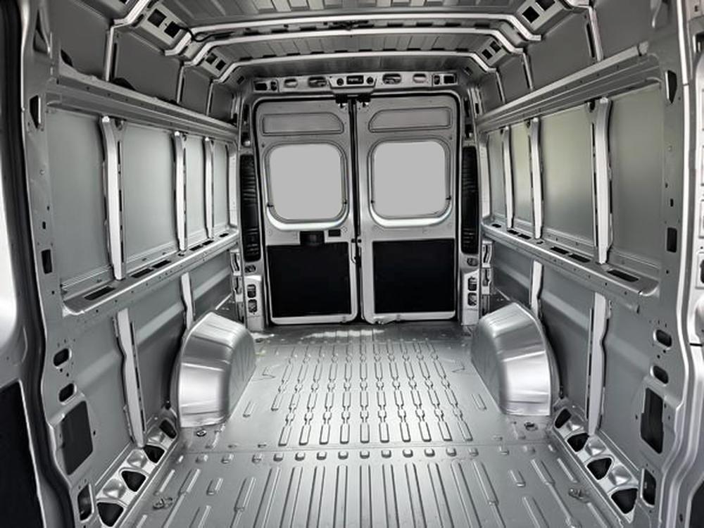 Ram ProMaster fourgonnette utilitaire 3500 SLT+ 159 po (22H) 2025 d&rsquo;occasion à vendre - 13