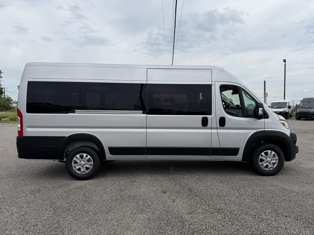 Ram ProMaster fourgon vitré 3500 SLT+ 159 po (22H) 2025 d&rsquo;occasion à vendre - 2