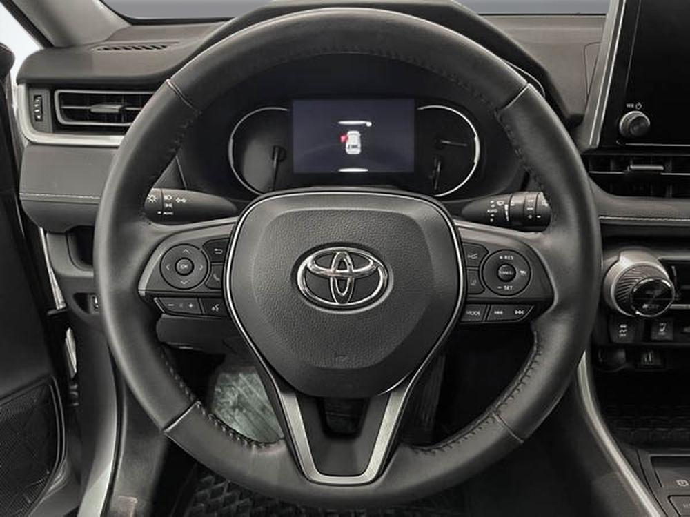 Toyota RAV4 XLE AWD 2024 d&rsquo;occasion à vendre - 16