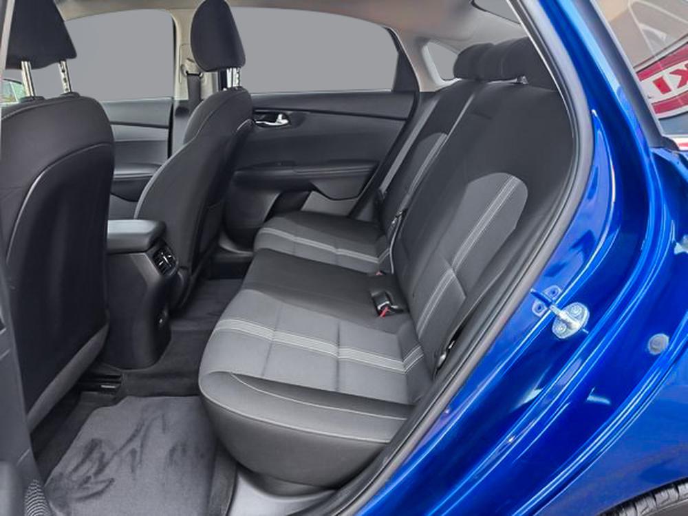 Kia Forte EX 2022 d&rsquo;occasion à vendre - 32