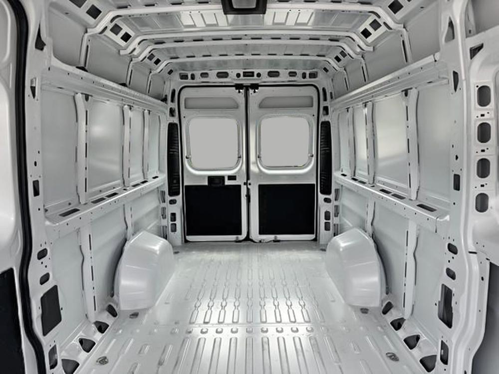 Ram ProMaster fourgonnette utilitaire 3500 SLT 159p toit haut 2025 d&rsquo;occasion à vendre - 13