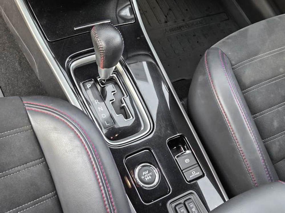 Mitsubishi Outlander Limited 2020 d&rsquo;occasion à vendre - 18