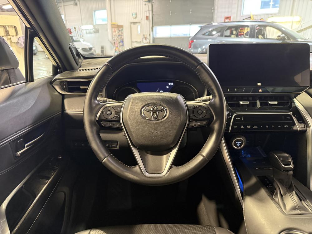 Toyota Venza XLE 2024 d&rsquo;occasion à vendre - 18