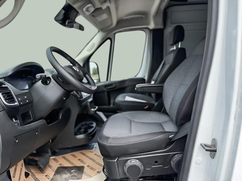 Ram ProMaster fourgonnette utilitaire 3500 SLT 159p toit haut 2025 d&rsquo;occasion à vendre - 9