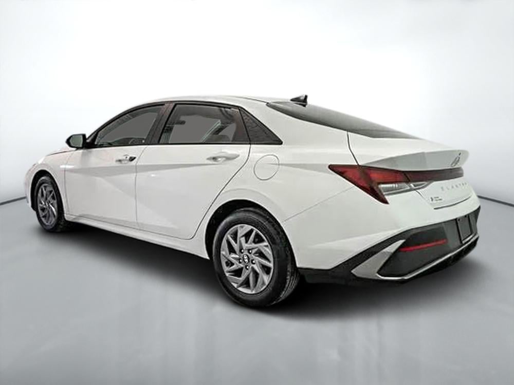 Hyundai Elantra Preferred 2025 d&rsquo;occasion à vendre - 6
