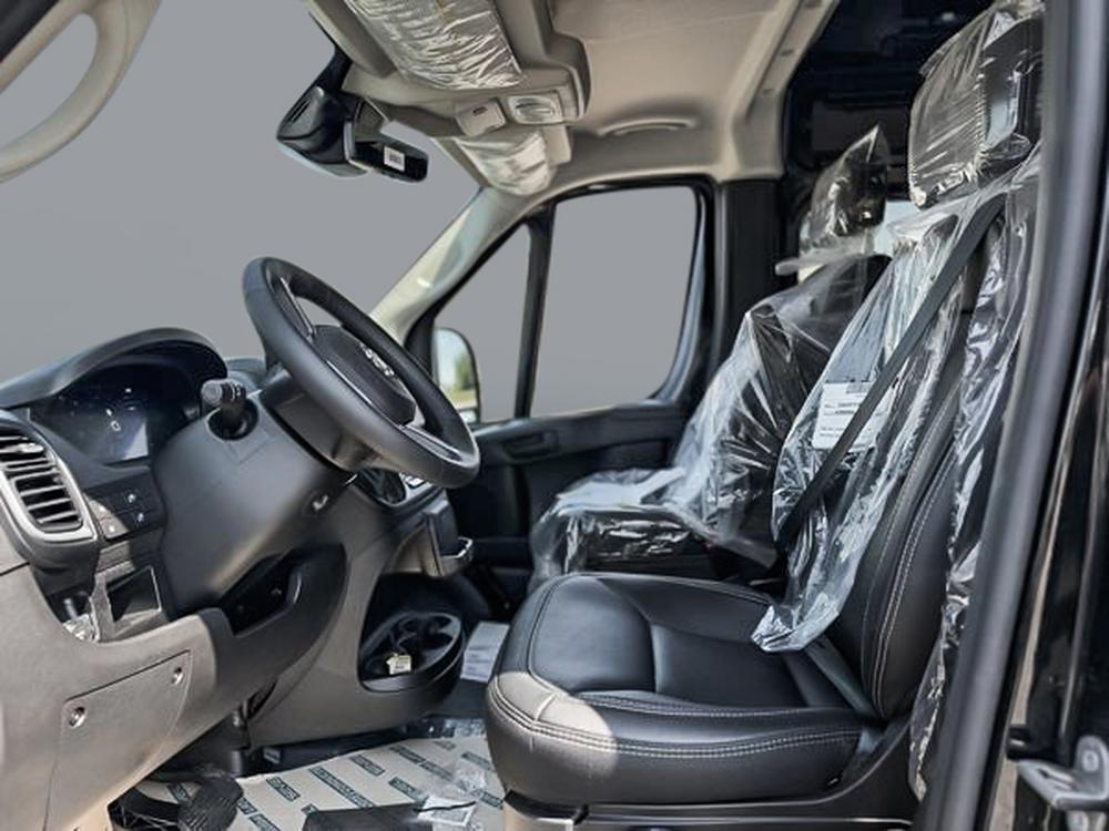 Ram ProMaster fourgon vitré SLT+ 3500 159 po (22H) 2025 d&rsquo;occasion à vendre - 9