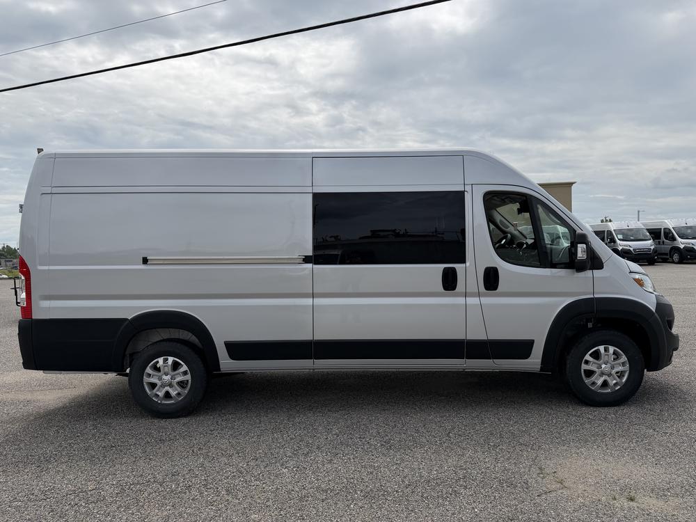 Ram ProMaster fourgonnette utilitaire 3500 SLT+ 159 po (22H) 2025 d&rsquo;occasion à vendre - 2