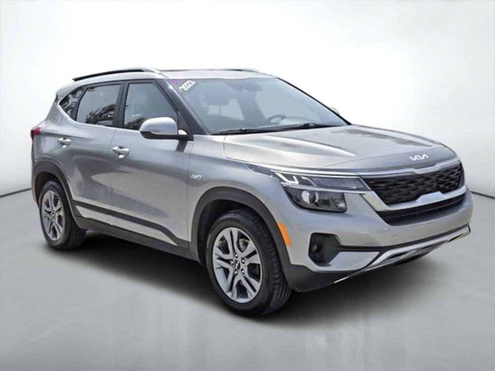 Kia Seltos EX