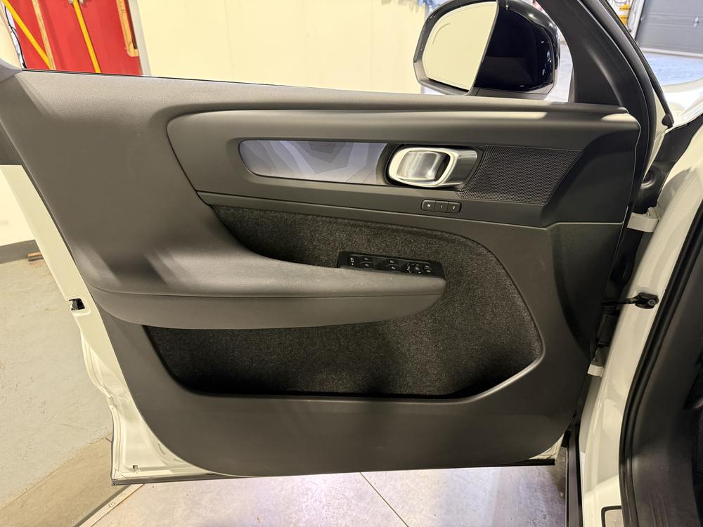 Volvo Recharge XC40 tout électrique TWIN PLUS 2023 d&rsquo;occasion à vendre - 14