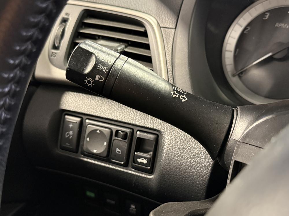 Nissan Sentra SV 2015 d&rsquo;occasion à vendre - 22