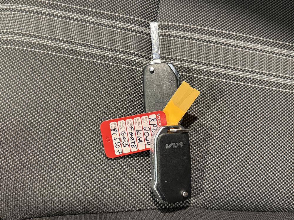 Kia Forte LX 2024 d&rsquo;occasion à vendre - 32