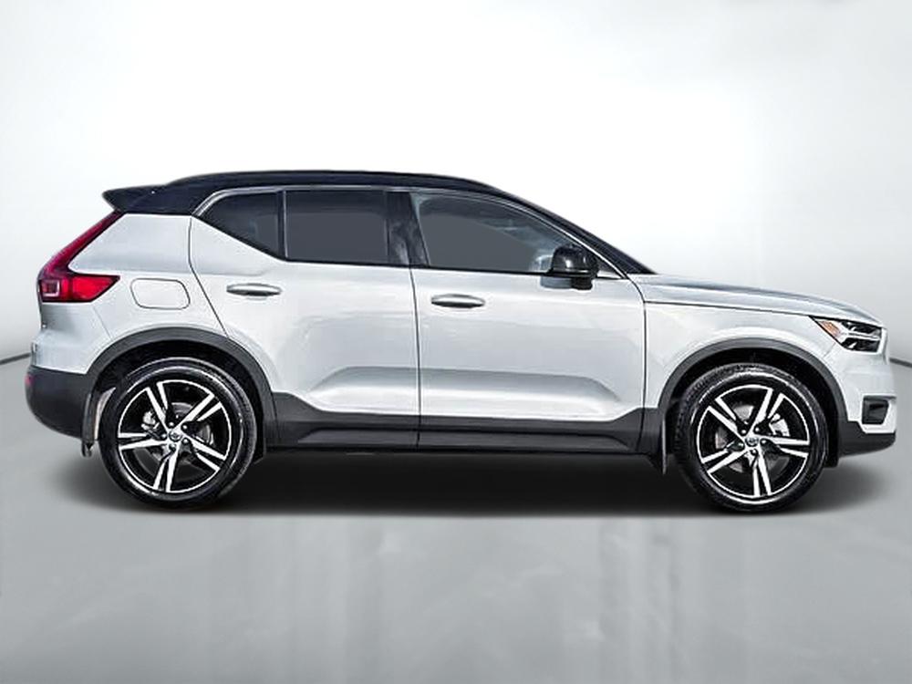Volvo XC40 T5 R-DESIGN AWD 2022 d&rsquo;occasion à vendre - 4