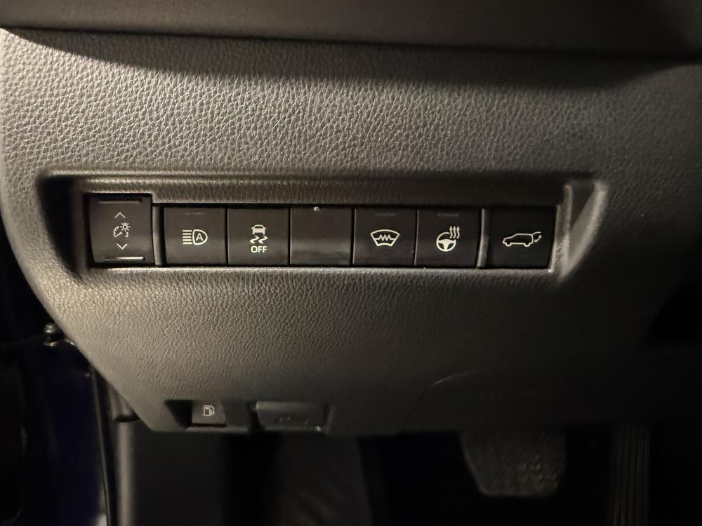 Toyota Venza XLE 2024 d&rsquo;occasion à vendre - 16