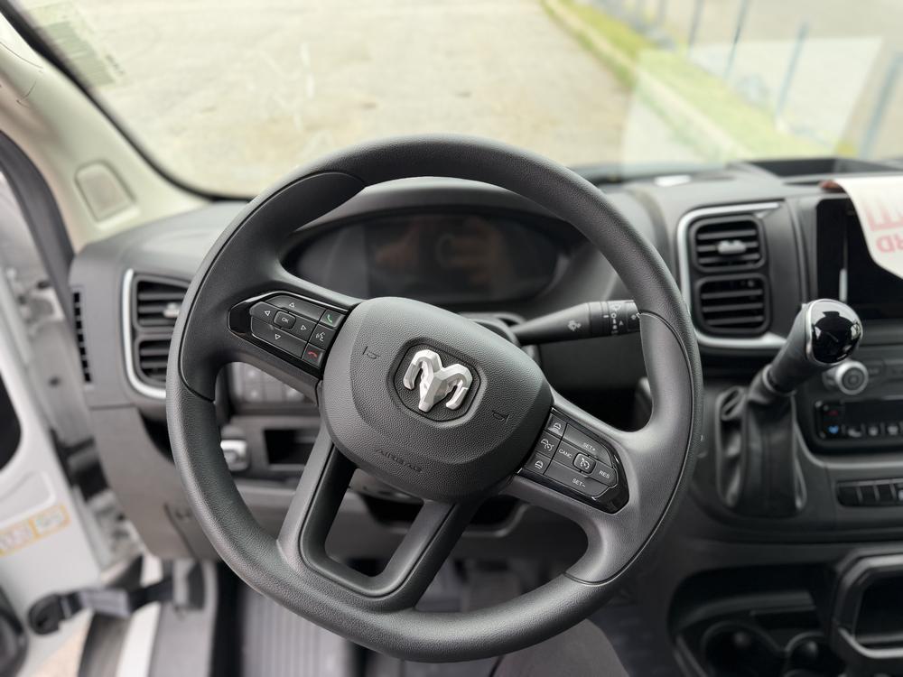 Ram ProMaster fourgonnette utilitaire 3500 SLT 159 po (22G) 2025 d&rsquo;occasion à vendre - 6