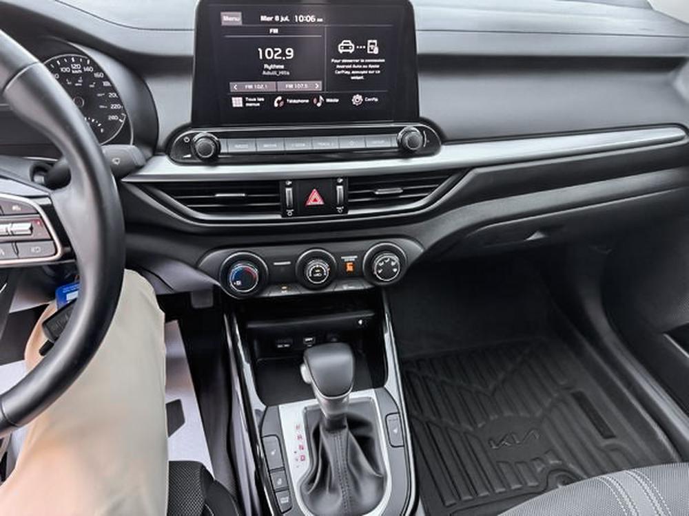Kia Forte EX 2022 d&rsquo;occasion à vendre - 29
