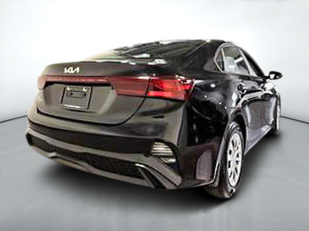 Kia Forte LX 2022 d&rsquo;occasion à vendre - 3