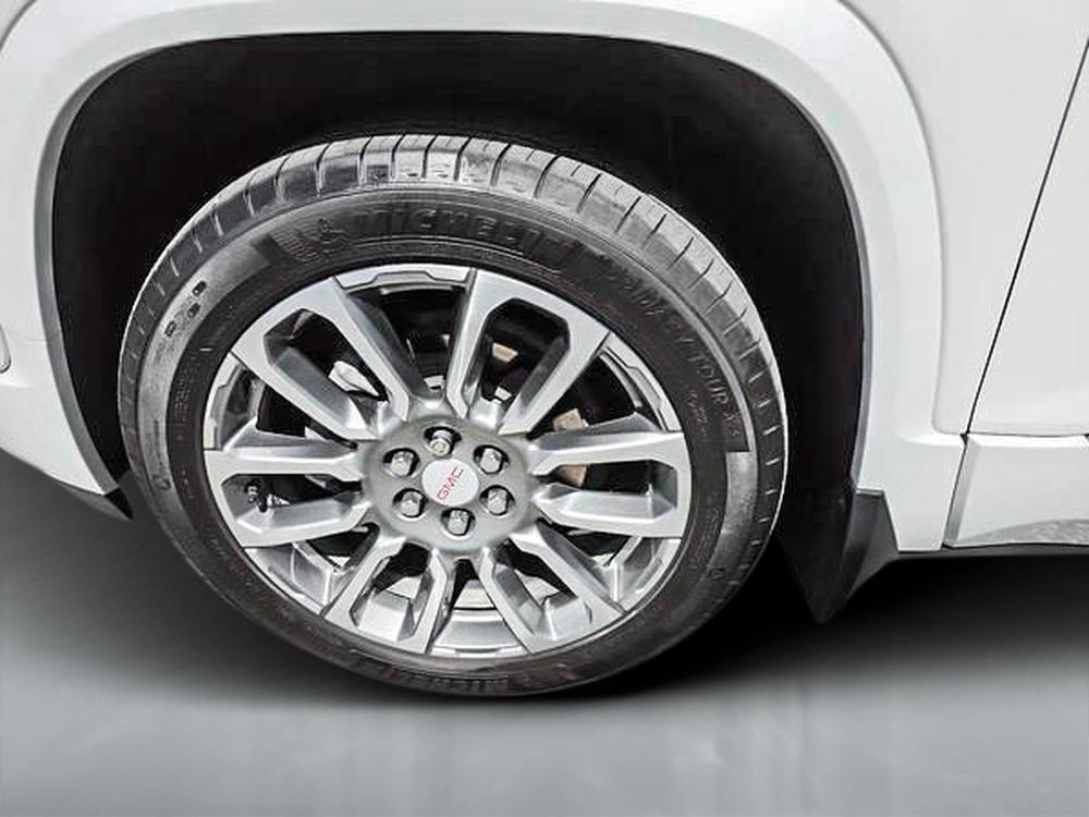 GMC Acadia DENALI 2023 d&rsquo;occasion à vendre - 11
