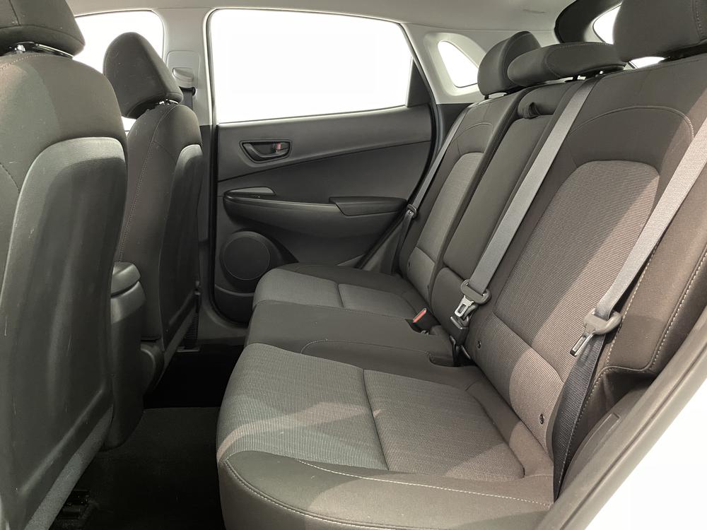 Hyundai Kona Essential AWD 2022 d&rsquo;occasion à vendre - 28