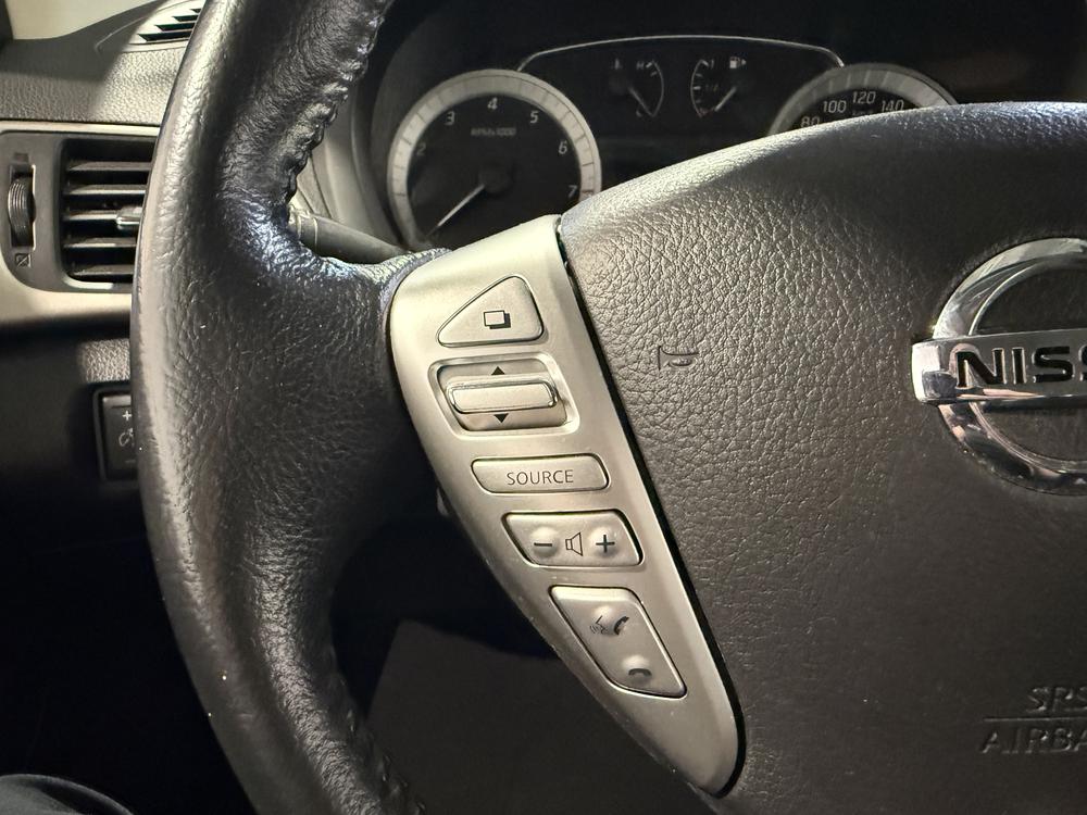 Nissan Sentra SV 2015 d&rsquo;occasion à vendre - 19