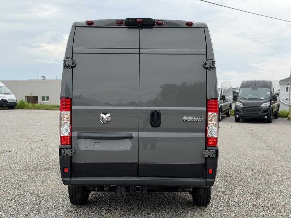 Ram ProMaster fourgonnette utilitaire 2500 toit élevé 159 po (22G) 2025 d&rsquo;occasion à vendre - 4