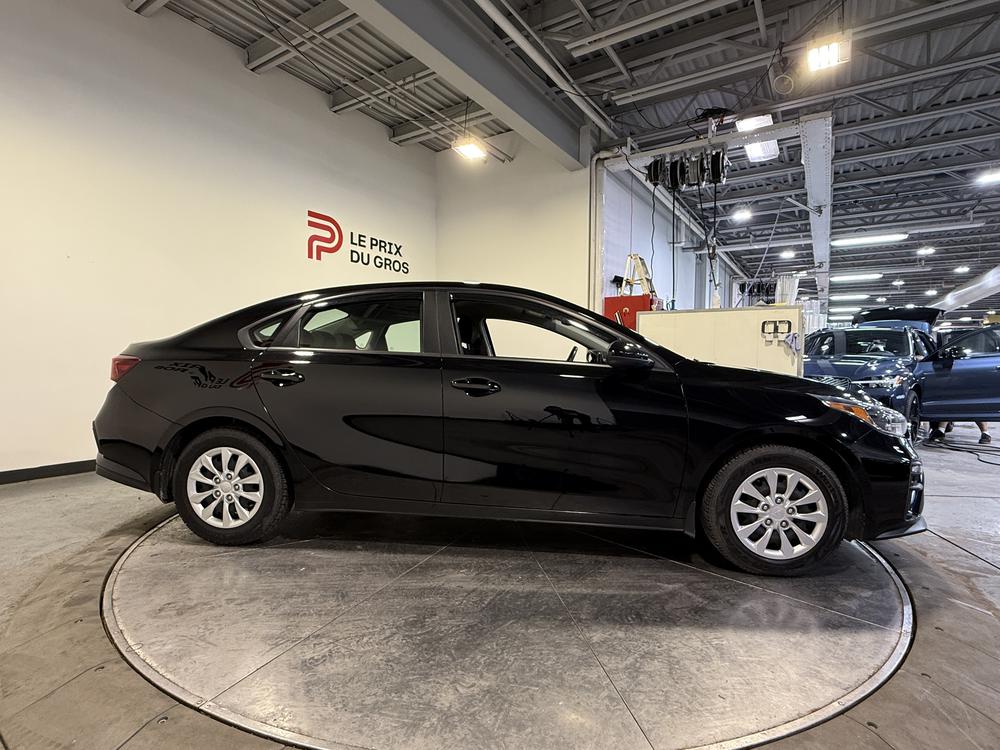Kia Forte LX 2021 d&rsquo;occasion à vendre - 2