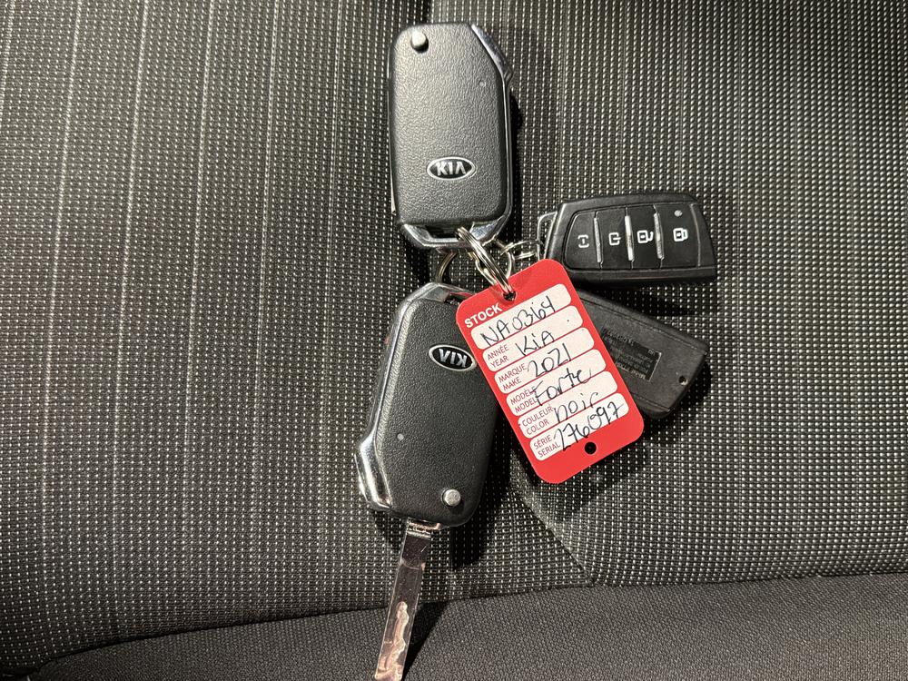 Kia Forte LX 2021 d&rsquo;occasion à vendre - 32