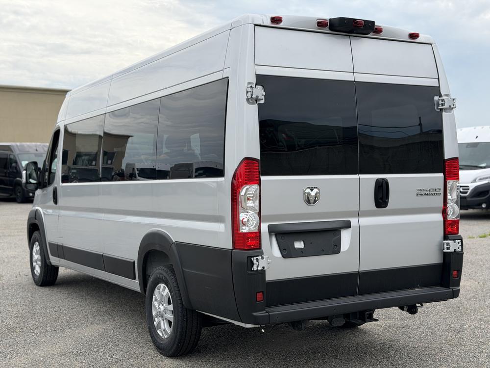 Ram ProMaster fourgon vitré 3500 SLT+ 159 po (22H) 2025 d&rsquo;occasion à vendre - 6