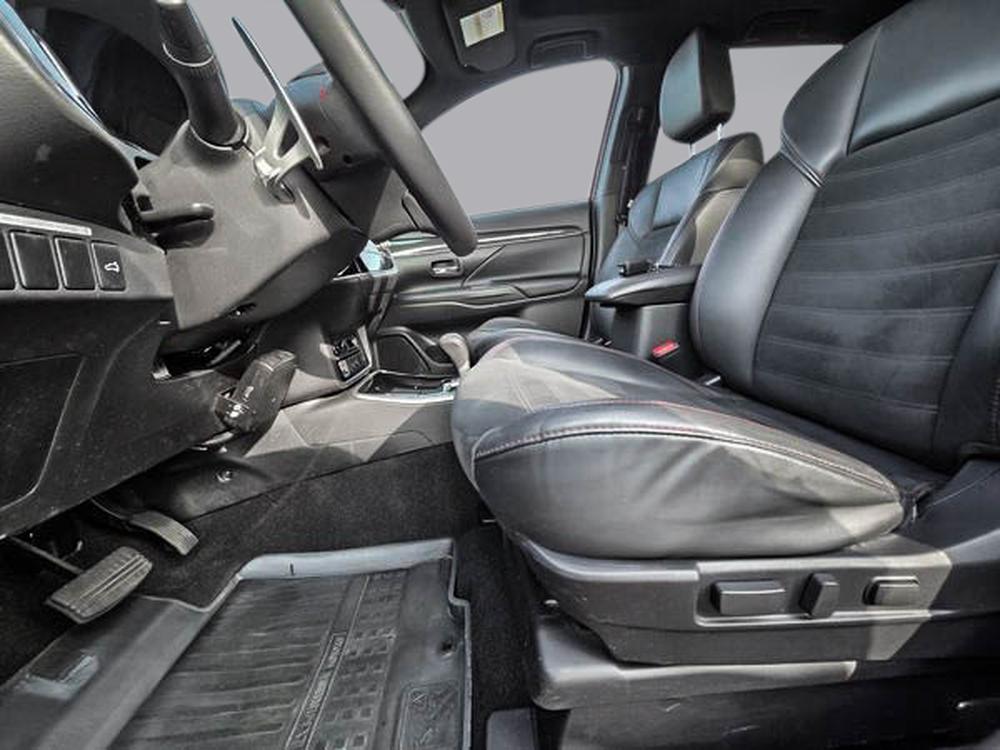 Mitsubishi Outlander Limited 2020 d&rsquo;occasion à vendre - 13