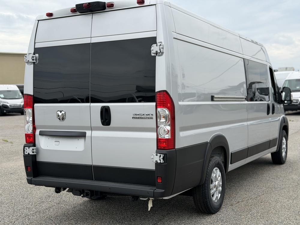 Ram ProMaster fourgonnette utilitaire 3500 SLT+ 159 po (22H) 2025 d&rsquo;occasion à vendre - 3