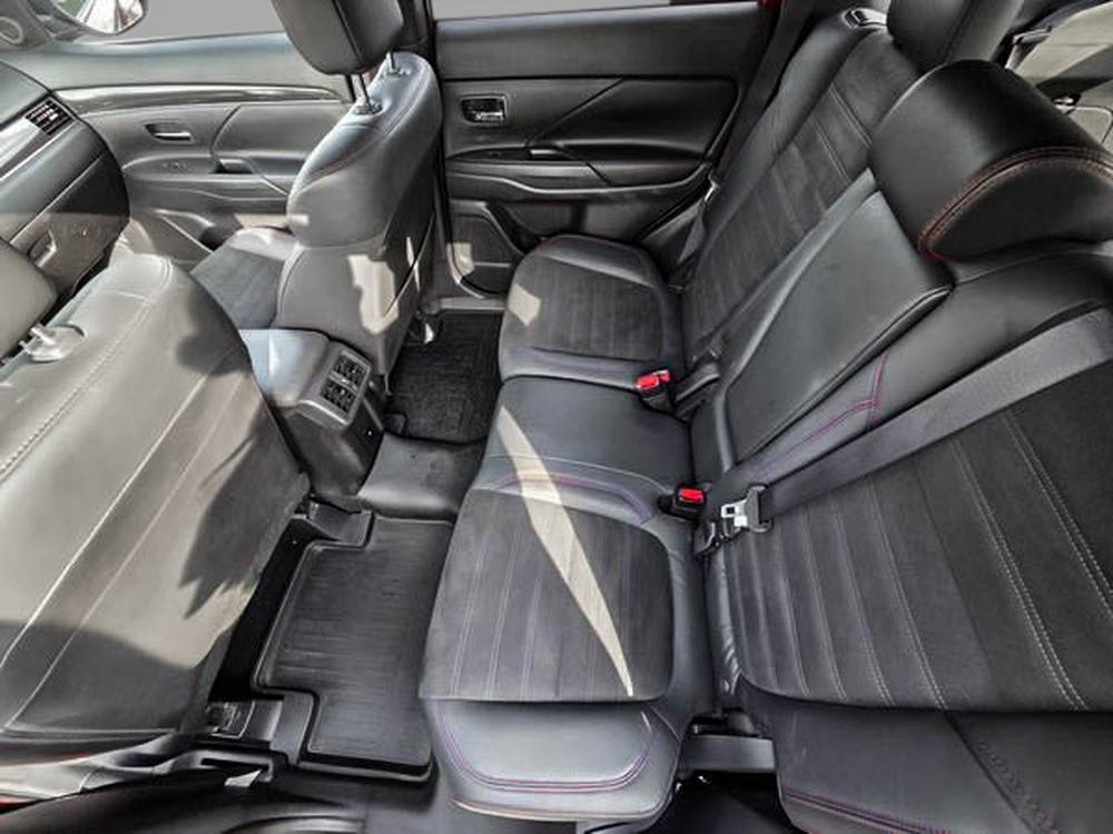 Mitsubishi Outlander Limited 2020 d&rsquo;occasion à vendre - 22