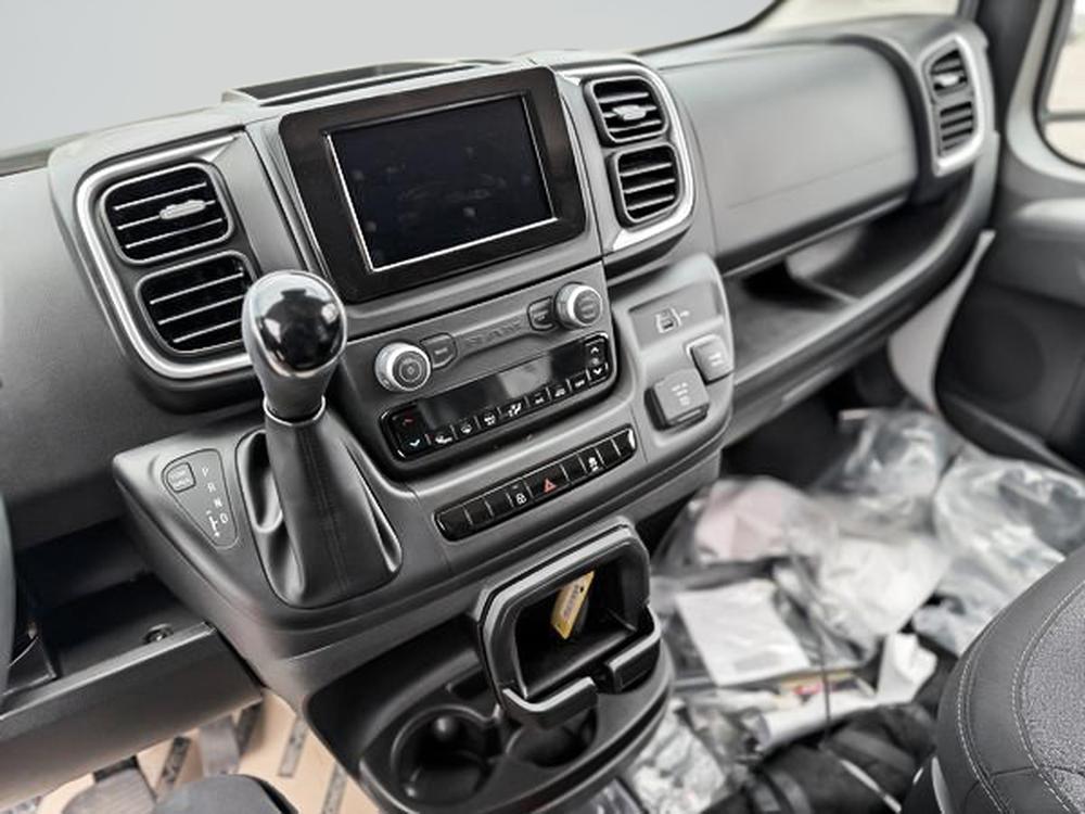 Ram ProMaster fourgonnette utilitaire 3500 SLT 159p toit haut 2025 d&rsquo;occasion à vendre - 12