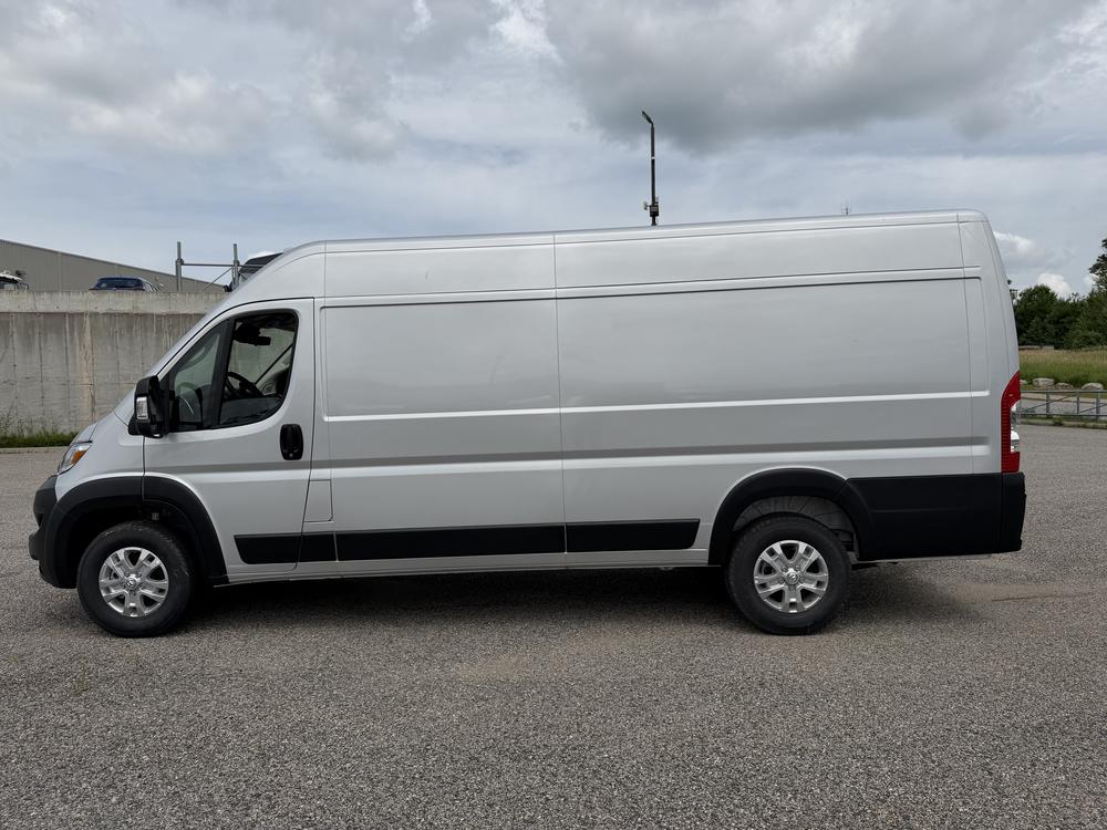 Ram ProMaster fourgonnette utilitaire 3500 SLT+ 159 po (22H) 2025 d&rsquo;occasion à vendre - 7