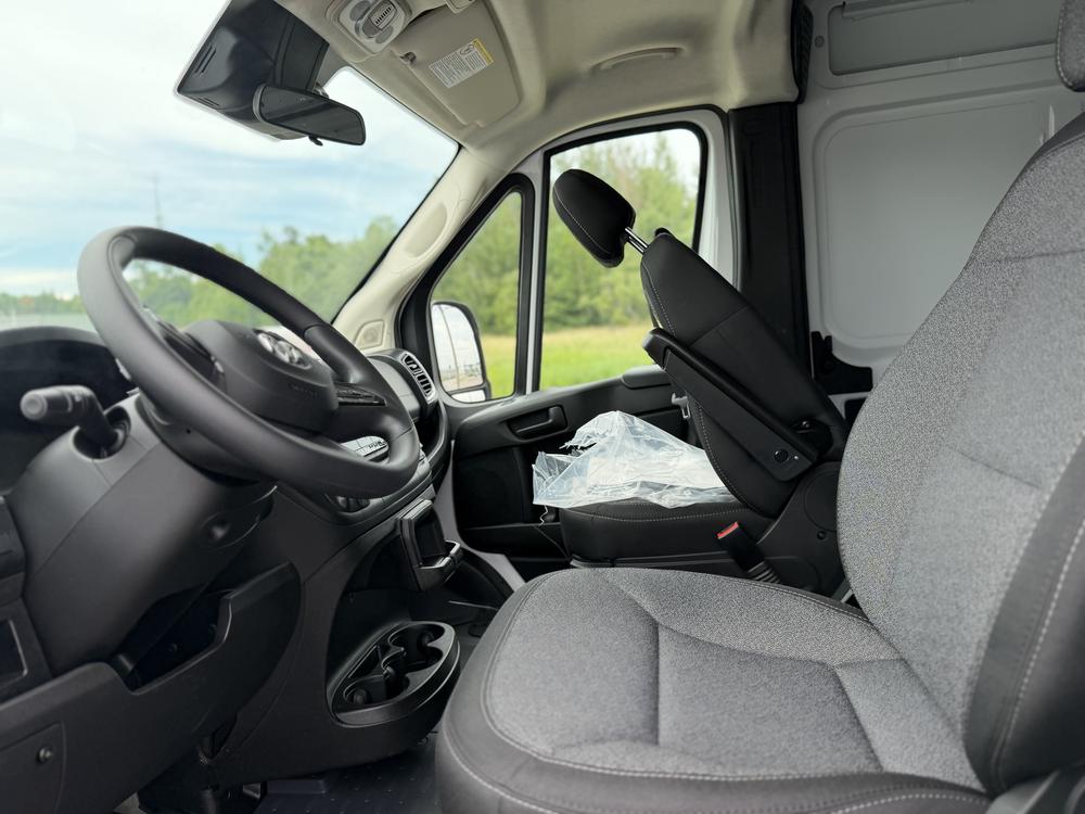 Ram ProMaster fourgonnette utilitaire 3500 SLT 159 po (22G) 2025 d&rsquo;occasion à vendre - 4